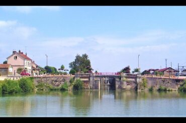 Two old folks on the Canal du Nivernais in Burgundy