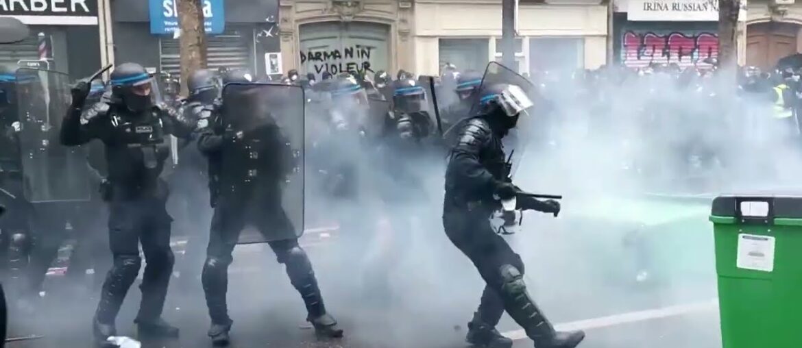 French police face off with anarchists on May Day French police face off with anarchists on May Day