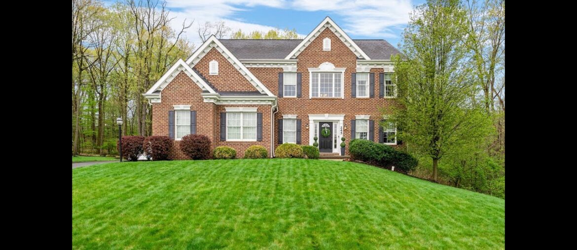 245 Strawberry Circle Cranberry Township, PA | ColdwellBankerHomes.com 245 Strawberry Circle Cranberry Township, PA | ColdwellBankerHomes.com