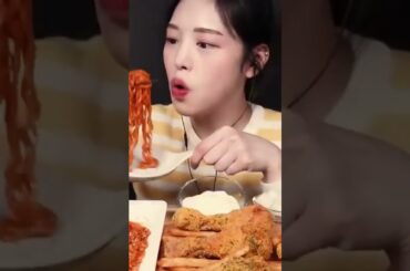 ASMR MUKBANG FEAST: SPICY BULDAK NOODLES, CRISPY BBURINKLE FRIED CHICKEN, HOT DOGS AND FRENCH FRIES!