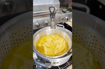 Ultimate Crispy French Fries: Discover the World's Best Recipe!