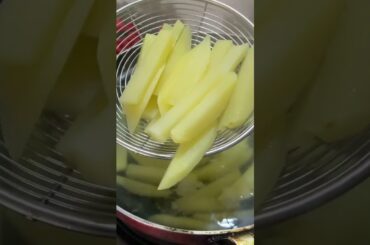 French fry #recipe #shotrs #youtubeshorts #trending #viralvidio #renukirasoi