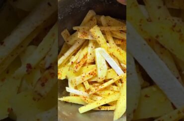 Potato Snacks Recipe | Spicy Crispy French fries || Amazing potato recipe viral reels YouTube shorts