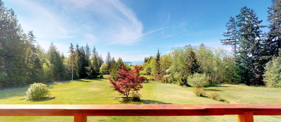 Ocean View Home & Shop on 2.25 Acres in Powell River