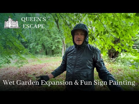 Expanding the Castle Park & Fun Sign Painting | Queen's Escape Expanding the Castle Park & Fun Sign Painting | Queen's Escape