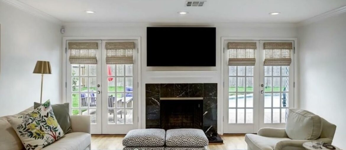 2906 Freshmeadows Drive, Houston, TX 77063 2906 Freshmeadows Drive, Houston, TX 77063