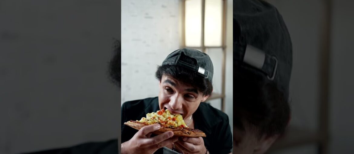 I Tried The Most Popular Fast Food In Illinois!