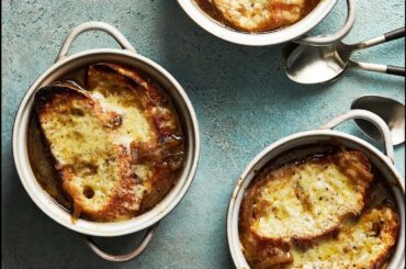 the best recipe for French onion soup you will ever try! easy french onion soup for your soul!#food