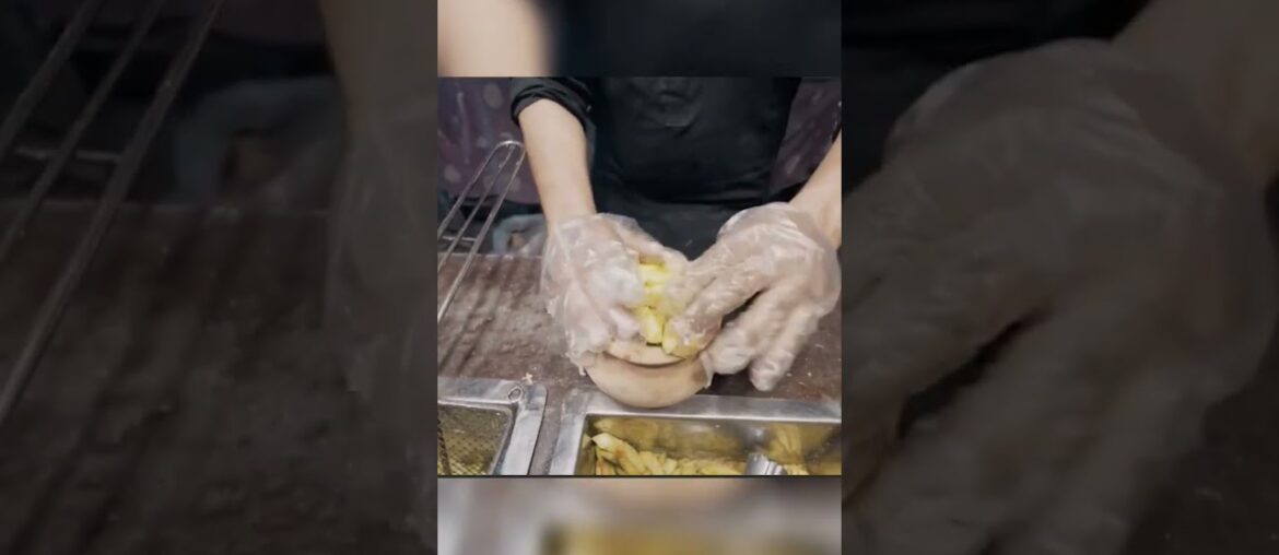 Cheese overloaded French fries#streetfood #food #indianfood #indianstreetfood  #frenchfries #shorts