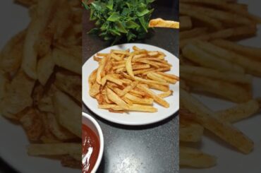 french fries #viral #recipe #food #shortvideo #shortsfeed #youtubeshorts #streetfood #frenchfries