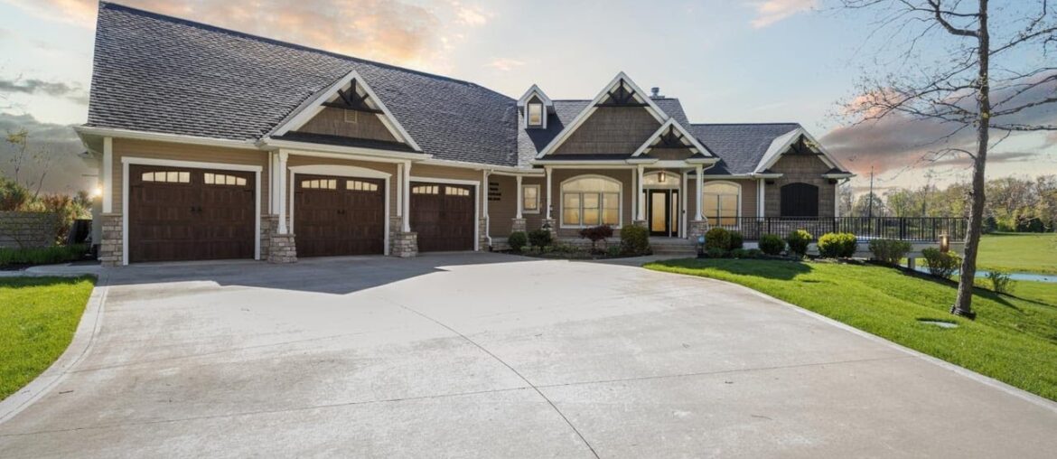 53570  State Road 13 , Middlebury, IN