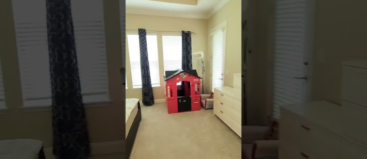 House for sale! Great location with zoned for the A-rated St Johns School district. House for sale! Great location with zoned for the A-rated St Johns School district.