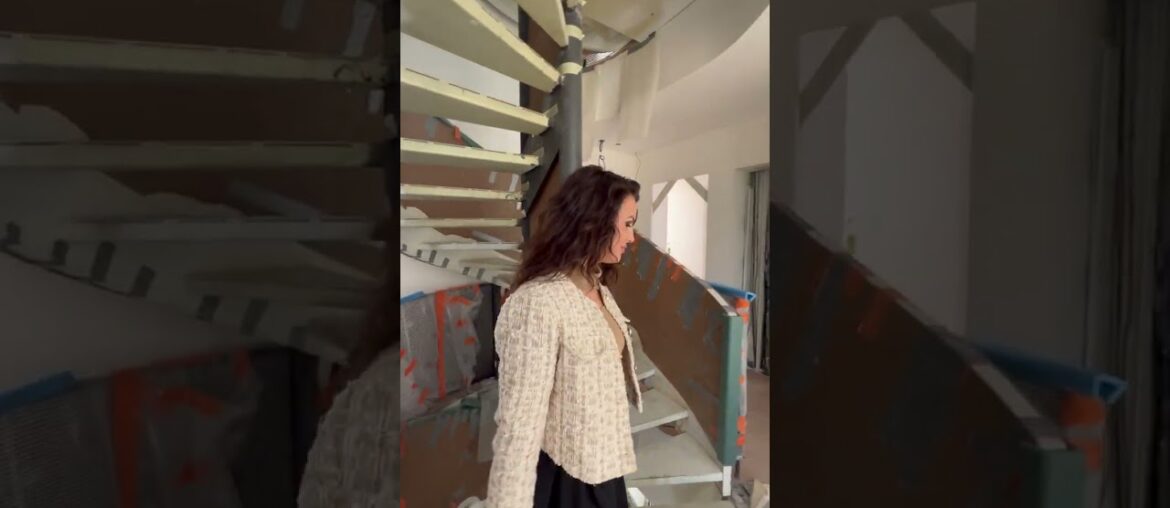 Exceptional Sea front Villa in the Cap d'Antibes - Knight Frank French Riviera