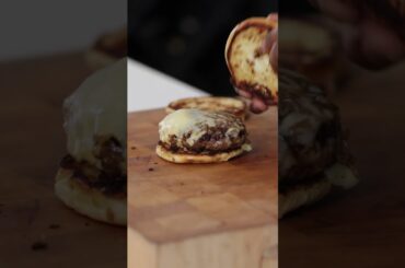 How to Build the French Onion Burger