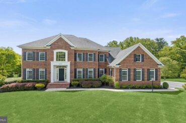 10157 SYCAMORE HOLLOW LN, GERMANTOWN, MD Presented by Anthony Friedman.