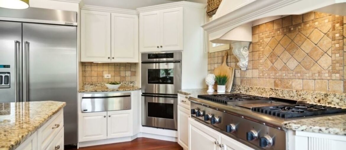 20793 West High Ridge Drive, Kildeer, IL 60047 20793 West High Ridge Drive, Kildeer, IL 60047