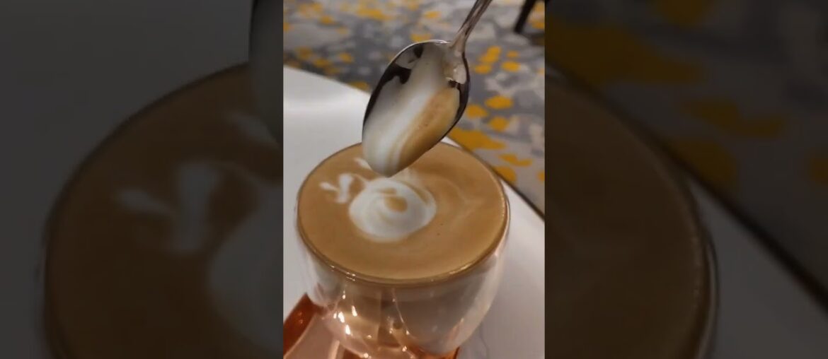 Cappuccino coffee | Latte art | Swan | Sweetness Cappuccino coffee | Latte art | Swan | Sweetness