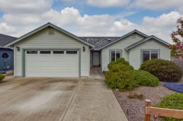 1926 Sagewood Way, McKinleyville, CA