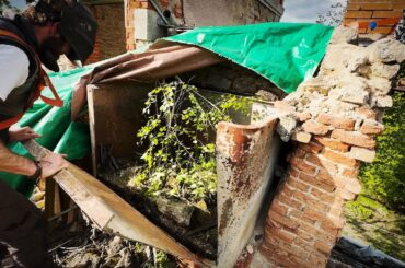 Attempting water tank #2 , I got evicted from the chateau.