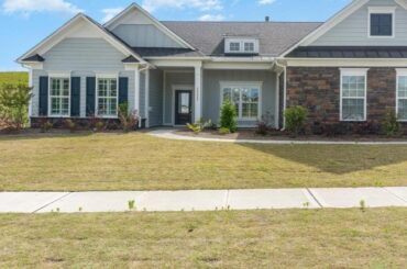 12615 Messenger Row, Huntersville, NC Presented by Brigitte Perry.