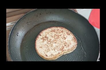 How to make French Toast. Very easy and quick recipe.