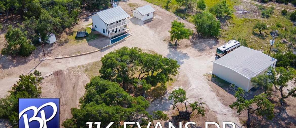 For Sale: 114 Evans Dr, Bergheim, Texas 78004 For Sale: 114 Evans Dr, Bergheim, Texas 78004