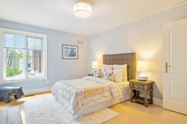 22 Valloncliffe Rd, Thornhill, ON