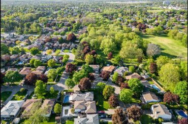 740 Tatra Drive, Oshawa - Presented By Dorothy Harrison Re/Max