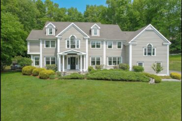 Stunning 4 Bedroom Colonial - 27 Nod West Drive