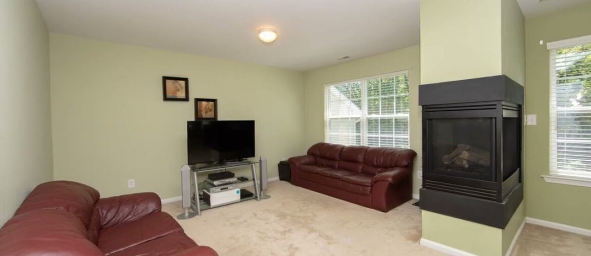 153 Blue Meadow Lane, Sicklerville, NJ 08081 153 Blue Meadow Lane, Sicklerville, NJ 08081