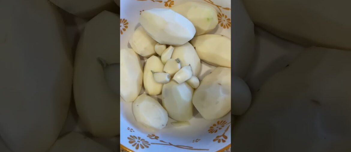 Simple Beef Bourguignon & Garlic Mashed Potatoes French Beef Stew Dinner Meal Recipe