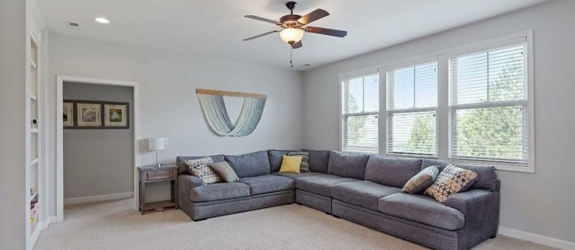 4800 Sunset Fairways Drive, Apex, NC 27539