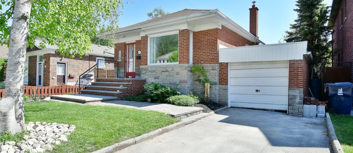 87 Vanbrugh Avenue, Toronto – Open House Video Tour 87 Vanbrugh Avenue, Toronto - Open House Video Tour