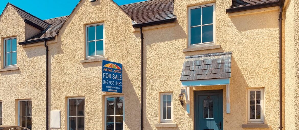 3 Bed Cottage Style Living Harmonious Surroundings! 30 Harbour Cottages. Houses for Sale Carlingford