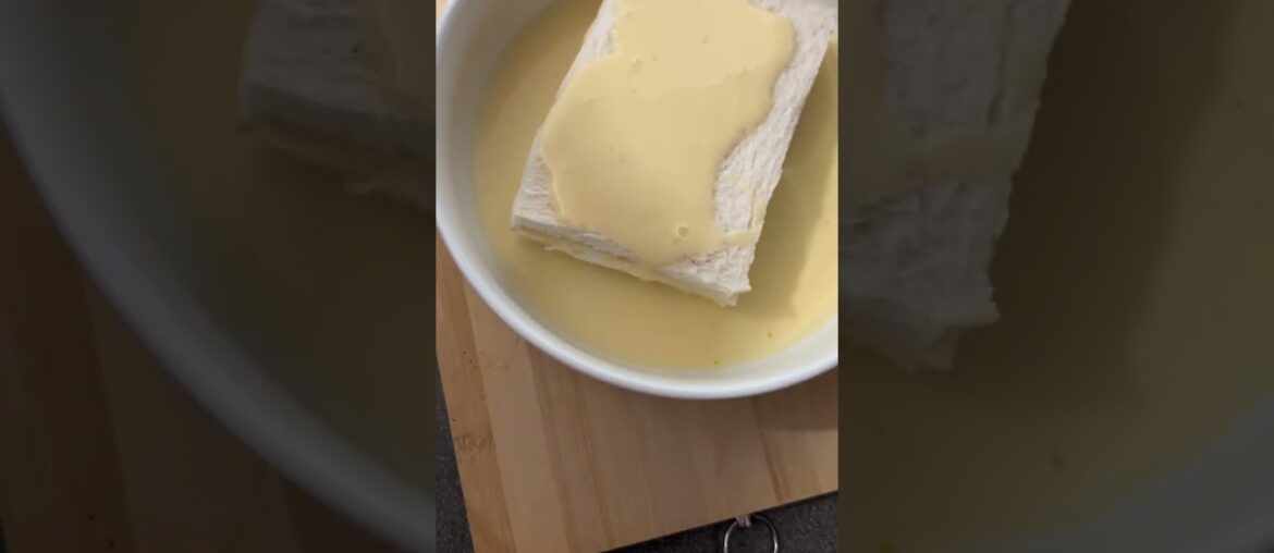 New style French toast with honey