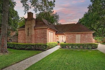 Residential for sale in Houston, TX - 3515 Creekbriar Drive