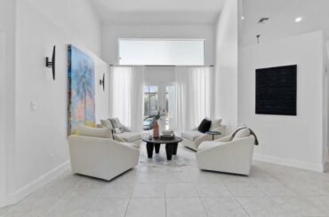 28962 Seton Court, Bonita Springs, FL 34134