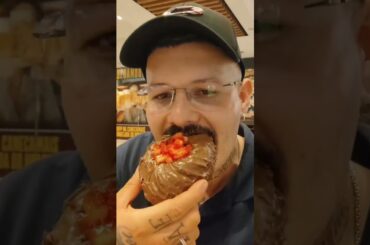 FUI COMER NO BEM QUERER DONUTS GOURMET NO SHOPPING DE PIRACICABA.