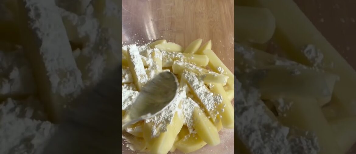 Quick Recipe to Make Crispy French Fries With Sauce at Home #shorts