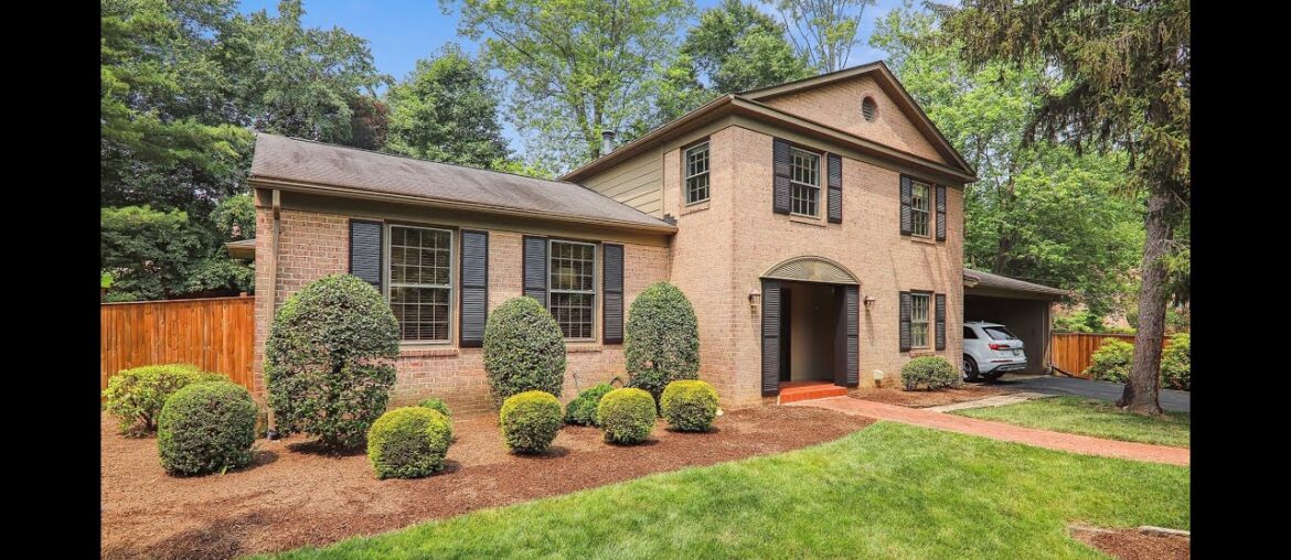 2277 Dunster Ln- Picturesque 4-Level Split in Potomac! 2277 Dunster Ln- Picturesque 4-Level Split in Potomac!