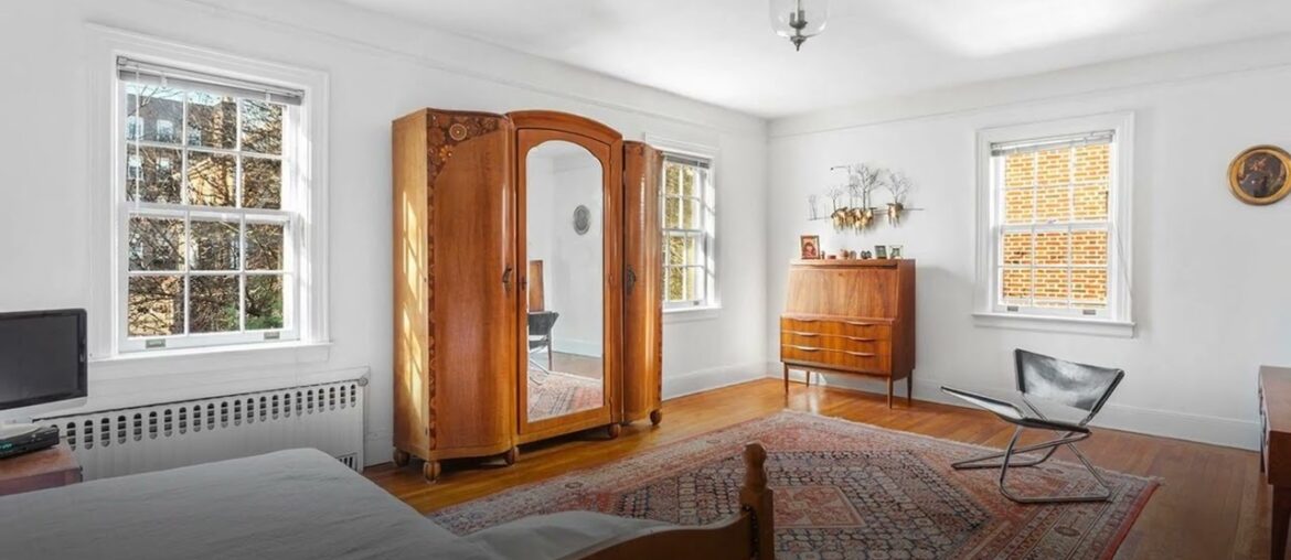 34-41 83rd Street, Queens, NY 11372