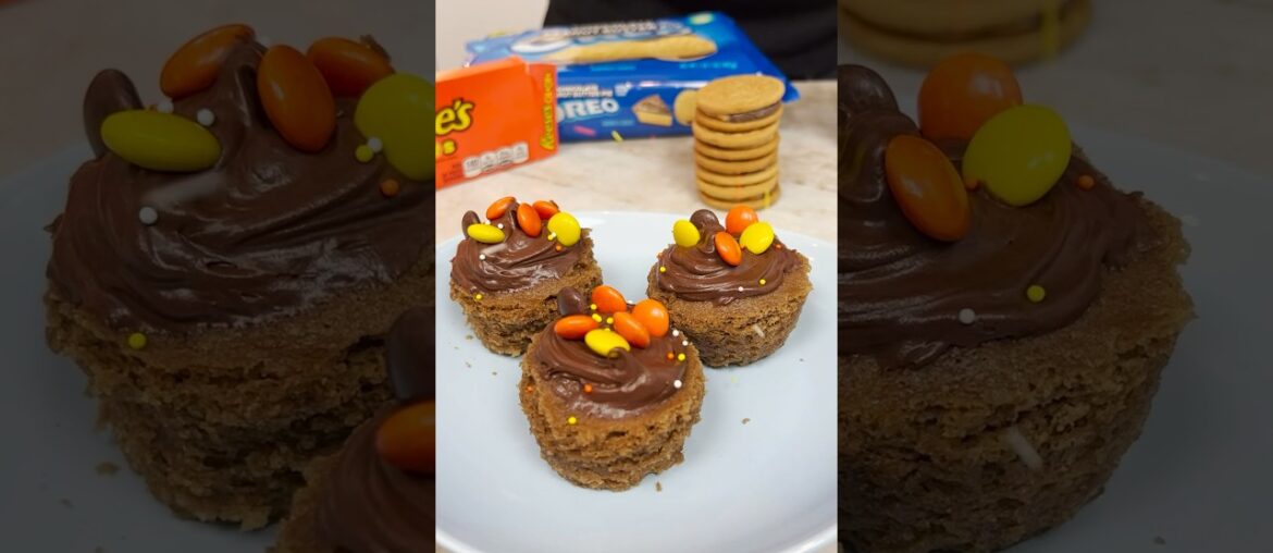 Microwaved Peanut Butter Oreo Cupcakes