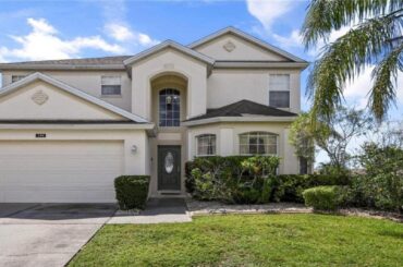 304 BONVILLE DRIVE, DAVENPORT, FL Presented by Wemert Group Realty.