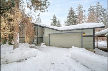 13528 W Meadowview Ln - Presented by Lizzy Sartin