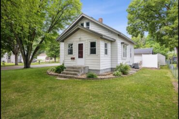 596 Jefferson Street SE Hutchinson, MN | ColdwellBankerHomes.com