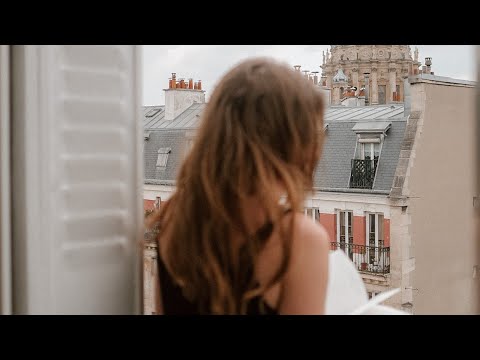 A Tiny Parisian Studio Tour A Tiny Parisian Studio Tour
