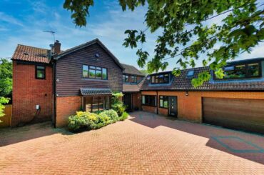 UK PROPERTY TOUR  | INDOOR SWIMMING POOL | TAYLOR WALSH