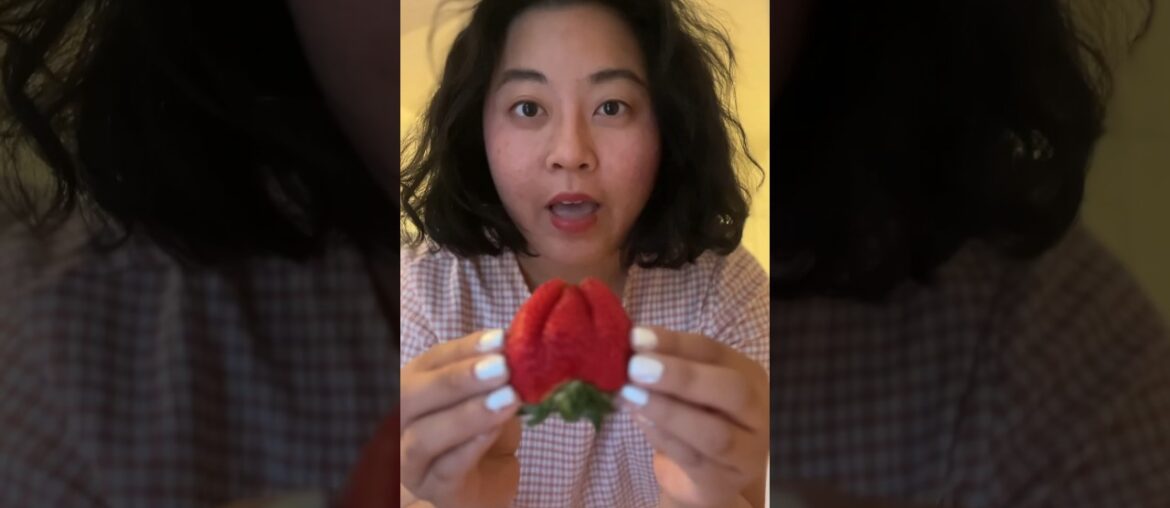 Strawberry crepe adjacent (sorry in french) #cooking #cookingchannel #livingalone