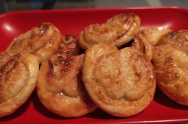 Sweet and Crunchy French Palmier Cookies | Puff Pastry Cookies| Best Palmiers Recipe @clwnausheen