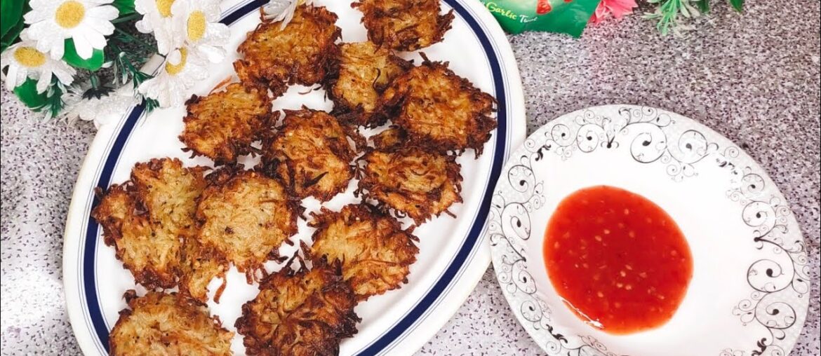 Kache Aloo Ke Kabab | Potato Snacks Recipe | Crispy Raw Potato Kebab | Potato Pan Cake |Foody Family